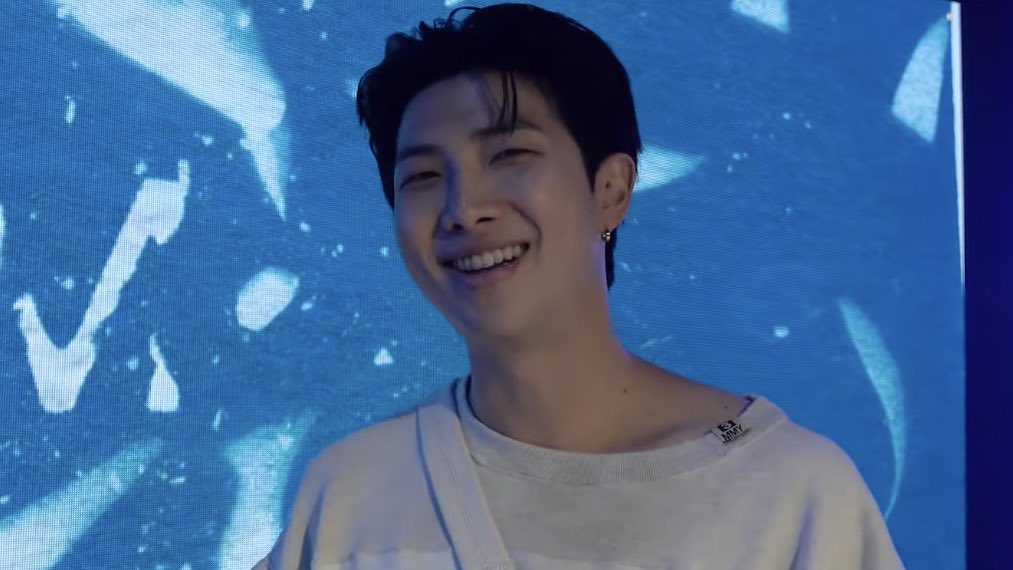 galleryofRM's tweet photo. prettiest boy with the prettiest smile https://t.co/O2RGCMsz13