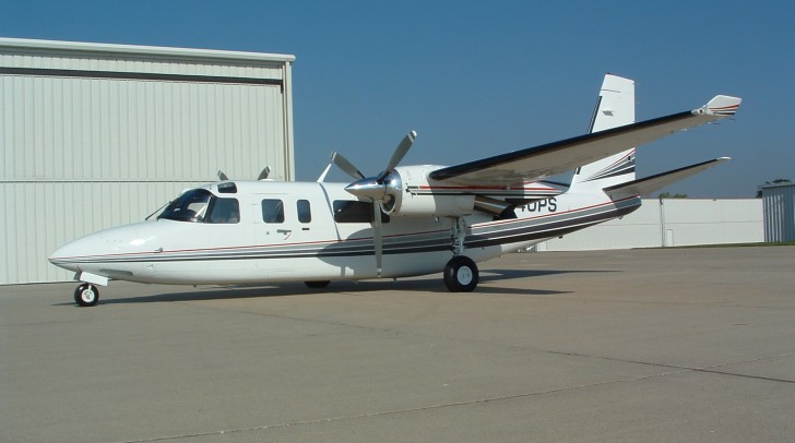 TCAircraft's tweet photo. Do you ever use CRM? Paul Shapiro did when a landing gear on his #TwinCommander was stuck. Find out more… https://t.co/lEhhlbfS1V #landinggear #landing #gear #cockpit #maintenance #repair #gforces #airplane https://t.co/QsFWHcgPrX