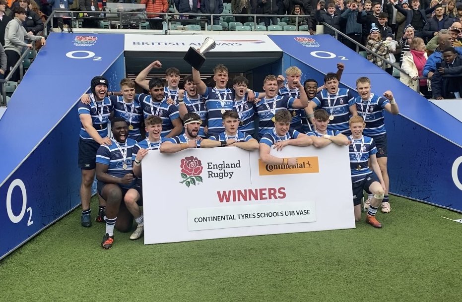 What a day! Huge congratulations to @OSH_Sport U15 & 1st XV teams and their coaches for winning their @SchoolsCup finals 🏆🏆 Thank you to everyone who turned out to support 👏 @ExpressandStar @StourbridgeNews @bbcmtd @bbcwm @ITVCentral @BSAboarding #rugby #oshrugby #proud