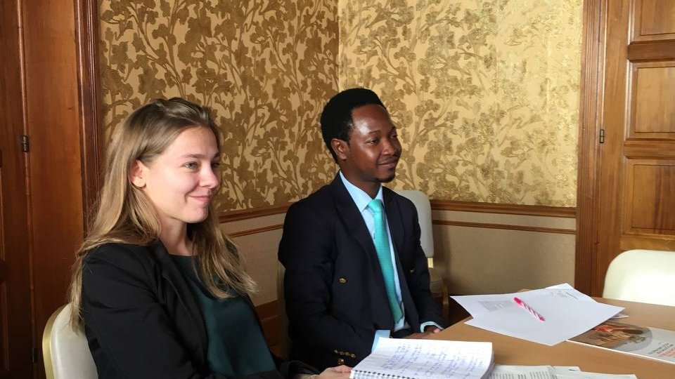 QCEA (@qcea) on Twitter photo Insightful and thought-provoking discussion at Quaker House today with <a href="/CRbuildpeace/">Conciliation Resources</a> <a href="/DanChurchAid/">DanChurchAid</a>
💭We discussed the findings of their new report focused on #CentralAfricanRepublic & reflected on the importance of incorporating spiritual beliefs into mental health programmes Insightful and thought-provoking discussion at Quaker House today with <a href="/CRbuildpeace/">Conciliation Resources</a> <a href="/DanChurchAid/">DanChurchAid</a>
💭We discussed the findings of their new report focused on #CentralAfricanRepublic & reflected on the importance of incorporating spiritual beliefs into mental health programmes