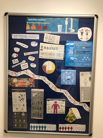 WTWA_PreOp's tweet photo. Wythenshawe Preop celebrating Nutrition &amp; Hydration week with fruit smoothies today. Also enjoying their prize for winning the patient feedback challenge. #wmtm #fft https://t.co/yJOSush6jd