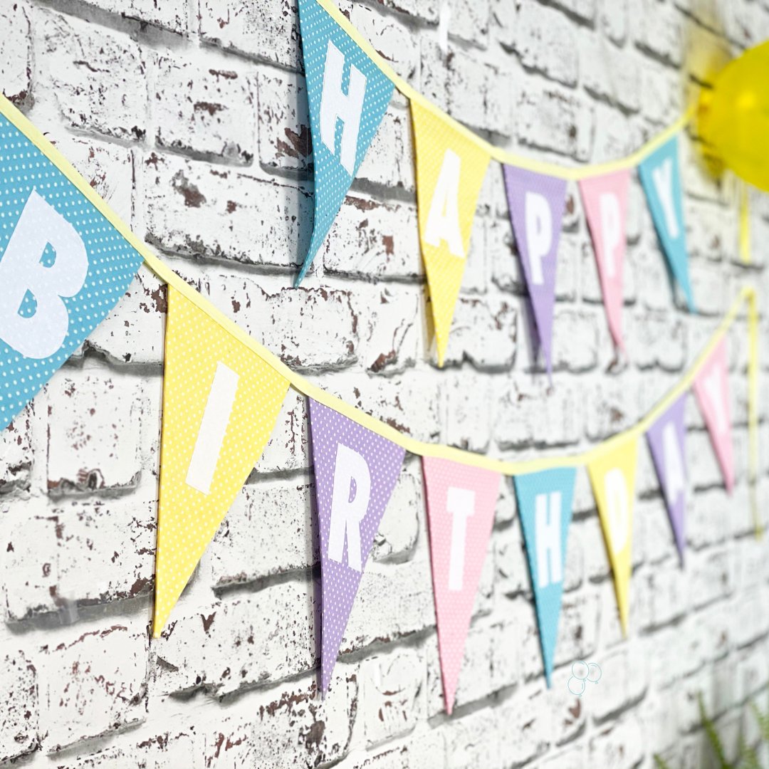 PlushAddict's tweet image. Looking for a great way to reduce waste and add a fun handmade touch to your next birthday celebrations? 🥳

Check out this free sewing tutorial for making #ecoconsious reusable birthday bunting!

bit.ly/3YRJtQ7

#sewingtutorial