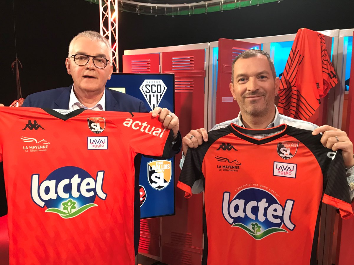 F3PaysdelaLoire's tweet photo. Jeudi, #USBFOOT est de sorti. Une danse avec "Les Tangos" ça vous dit? La saison du @stadelavallois en @Ligue2BKT, les projets du président Laurent Lairy, c'est ici : https://t.co/RUrHSM3JIH avec @AnthonyBrulez
@LigueFootLFPL https://t.co/mORitaE48w