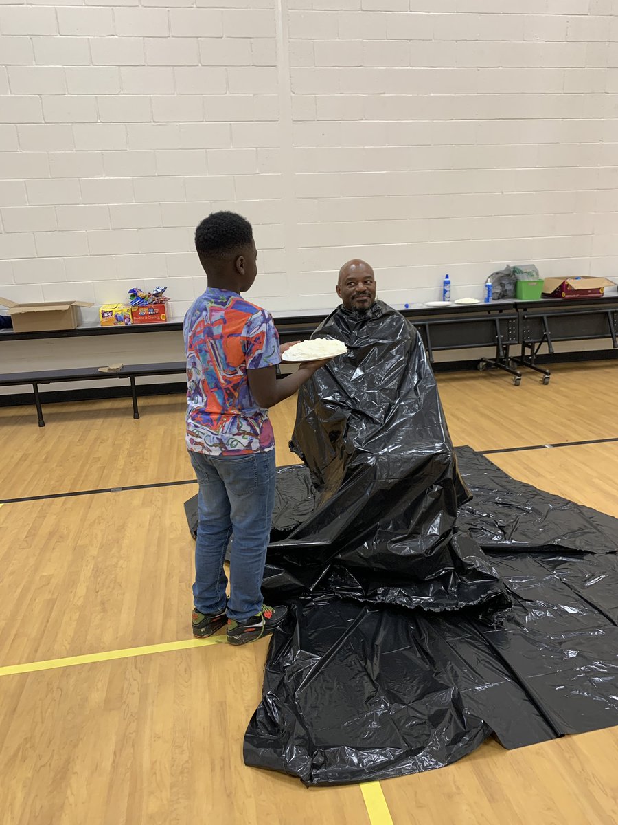 AnneStreetES's tweet photo. PBIS #PiDay fundraiser. Dr. Royal was the lucky recipient of a pie in the face, courtesy of Kendrick Sims! @Seabrookroyal2 #GSCSPBIS @toshagilmore38 @ASE_msbrownlee @KierraRojas https://t.co/QULob8qlhX