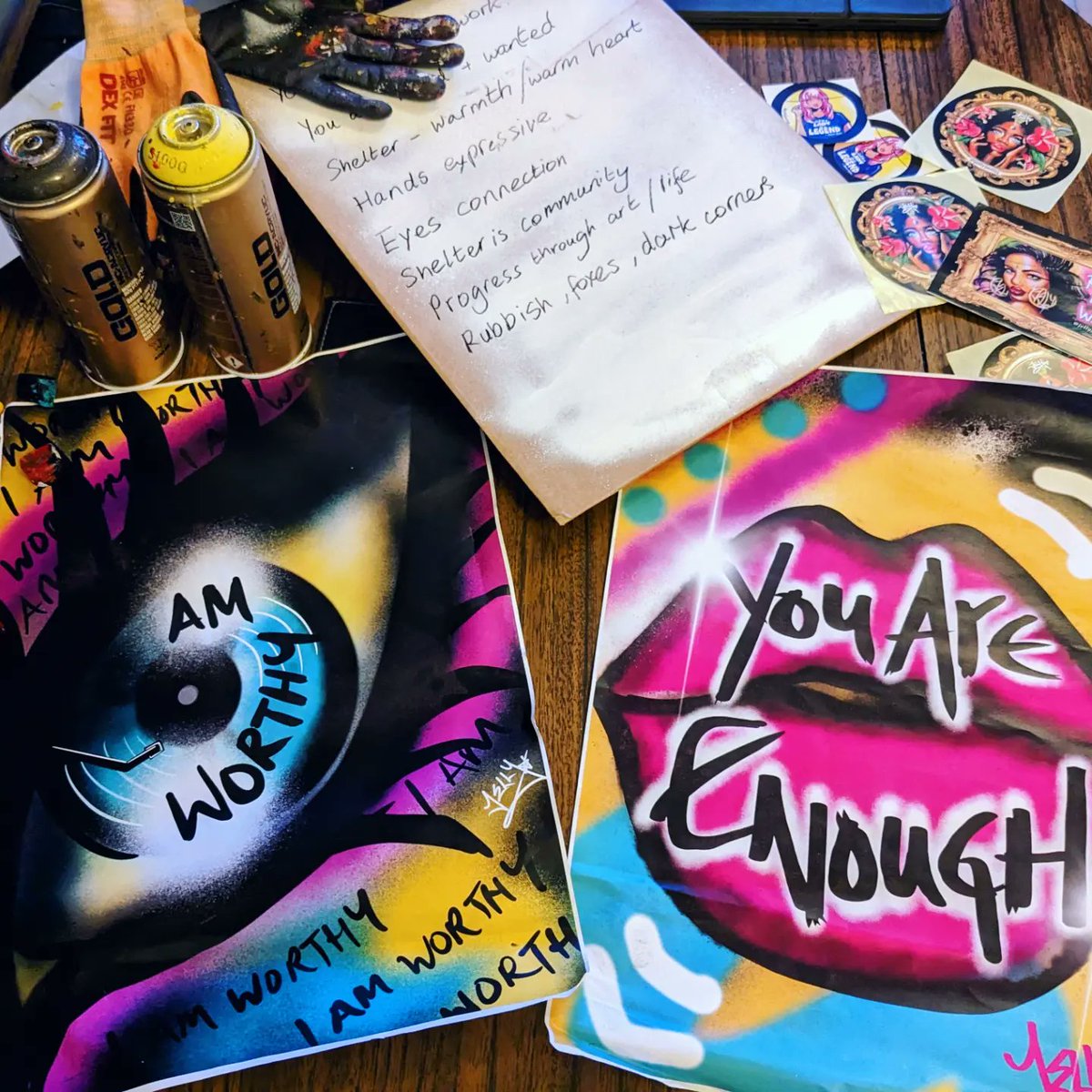 Brainstorming experiences at 'Queering Shelter Project &amp; Beyond Do No Harm' by <a href="/Dr_PJA/">PJ Annand</a> for @queercircle @LGBTIQoutside #Streetart inspired workshop with #LGBTQ ppl with lived experience of shelter(lessness) unsafety. More pics to follow
Big thanks <a href="/SurreySociology/">Surrey Sociology</a> <a href="/theglitch_se1/">The Glitch | VAULT Creative Arts</a>