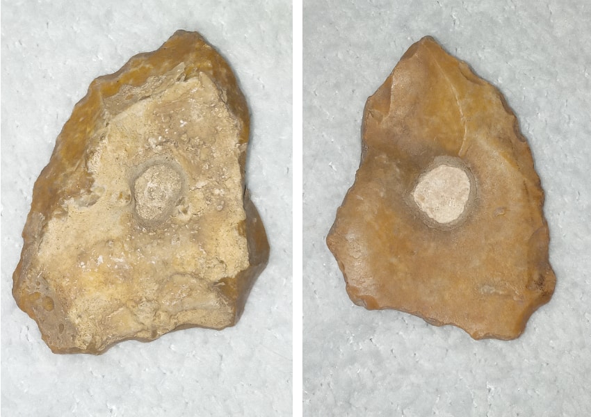 Unusual rock art finds in Jellystone Park, Kerrville, Texas - any idea what these are? artsology.com/blog/2023/03/u… #rockart #unusual #kerrville #texas #jellystonepark