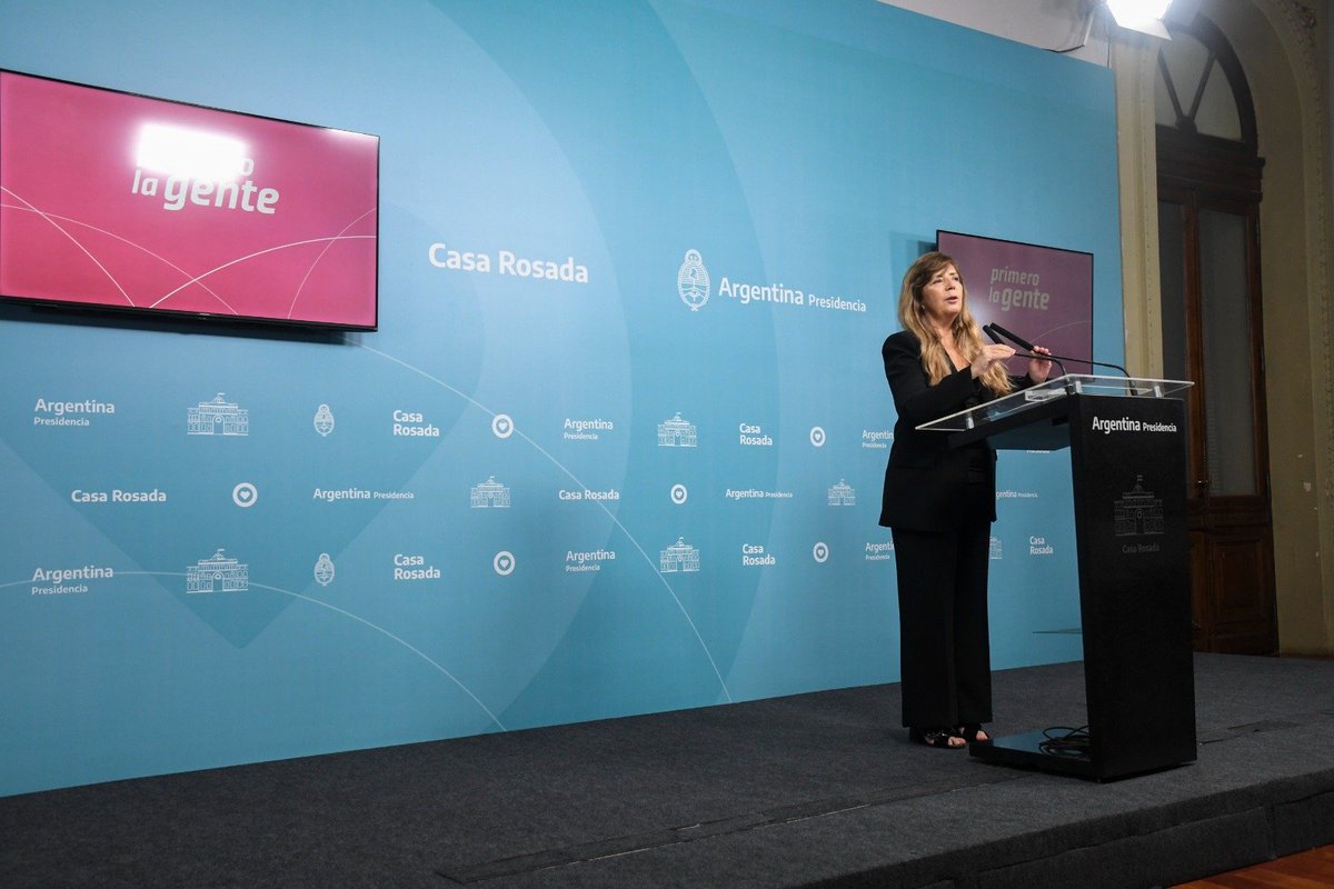 📢 Gabriela Cerruti: "El Estado evaluará la quita de la concesión"

En conferencia de prensa, la portavoz de Presidencia <a href="/gabicerru/">Gabriela Cerruti - fake</a> confirmó que el Gobierno "está avanzando" en la presentación de una denuncia penal contra la empresa Edesur

👉 radionacional.com.ar/cerruti-sobre-…