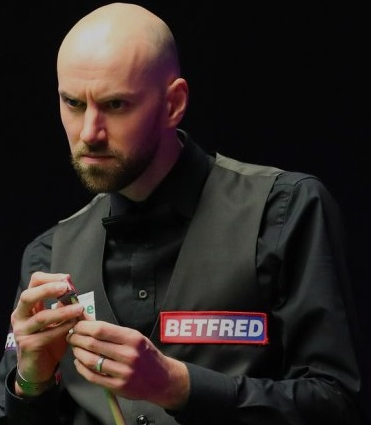 Best of luck to #teamtopline's <a href="/BurnsyIB/">Ian Burns</a> as he takes on Thailand's Noppon Saengkham in the #wstclassic today #proudsponsor