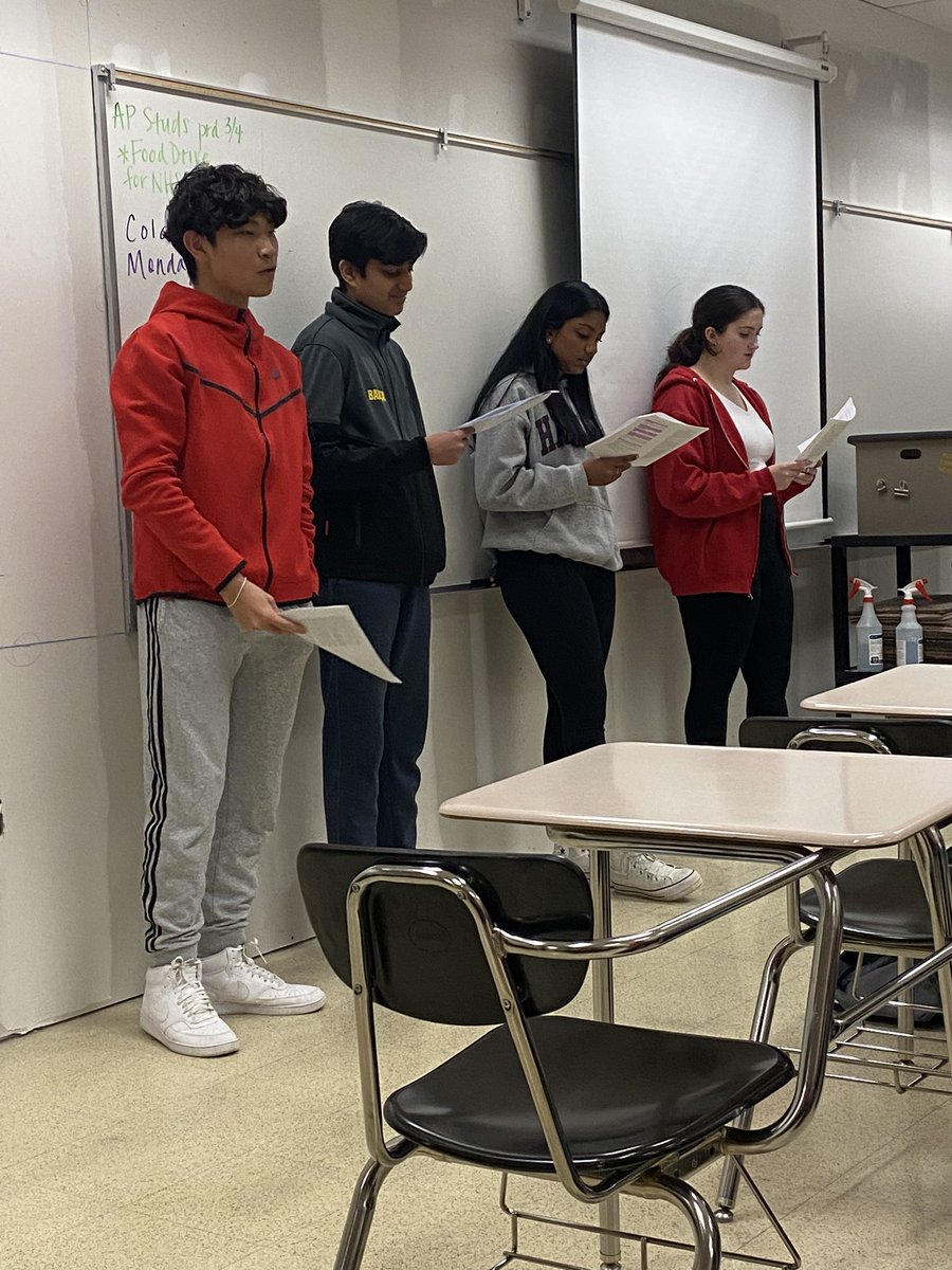 DJHSAPAS's tweet photo. Reader’s Theatre Day - A Raisin in the Sun https://t.co/Acv9qkA2HH