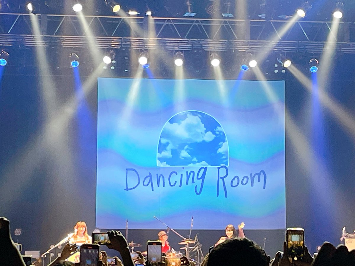 Ikura_uniuni_'s tweet photo. #dancingroom
#chillibeans https://t.co/fWyoFTnwcp