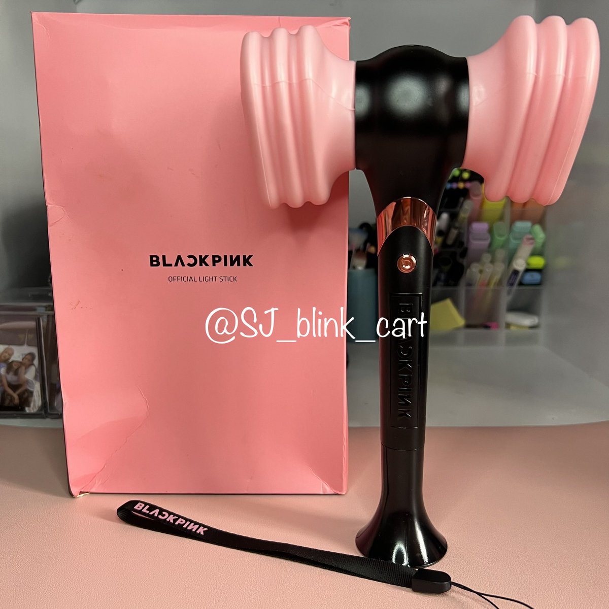 SJ_blink_cart's tweet photo. Wts lfb ph

｡ﾟﾟ･｡･ﾟﾟ｡
ﾟ。   Blackpink Lightstick Version 1
　ﾟ･｡･ﾟ

💵 1500php PAYO
-free pf + Born Pink concert freebies
-dm to claim
-good condi
-dented box
-UNSEALED

mop: Gcash
mod: jnt/sco

# jennie jisoo lisa rosé pc wtb lightstick Ver 2
#SJ_blink_cart https://t.co/zXkoEAQkVs