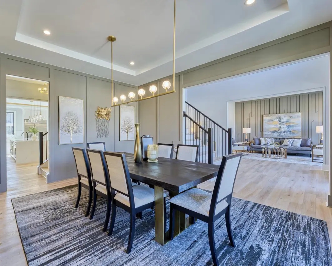 StagedInterior's tweet image. Styled for comfort and elegance, this new home offered plenty of opportunities for us to flex our creative muscles! 

Interested in staging your property?
Use this link to get a QUICK QUOTE.
stagedinterior.com/quickquote
📞 703-261-7026

#homestaging #staging #stagedtosellhome