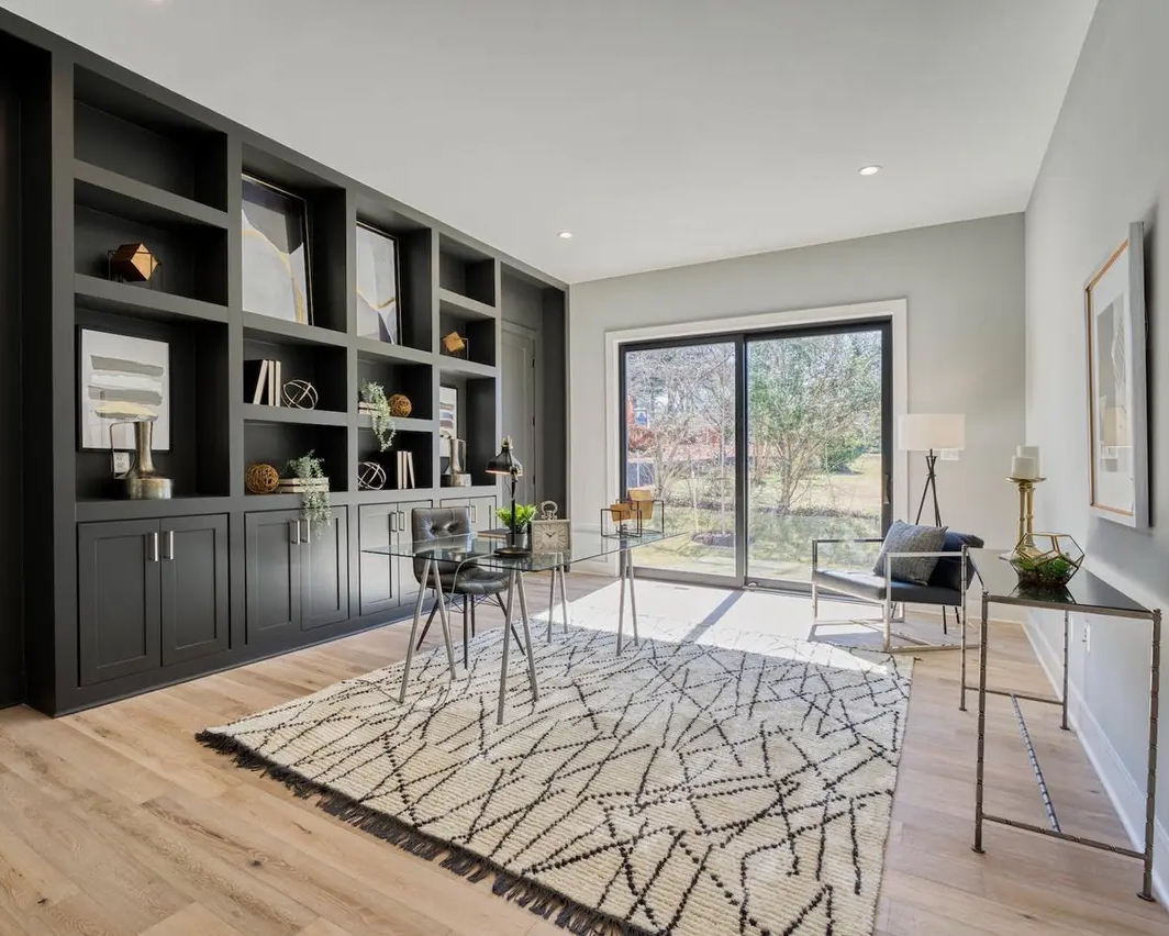 StagedInterior's tweet image. Styled for comfort and elegance, this new home offered plenty of opportunities for us to flex our creative muscles! 

Interested in staging your property?
Use this link to get a QUICK QUOTE.
stagedinterior.com/quickquote
📞 703-261-7026

#homestaging #staging #stagedtosellhome