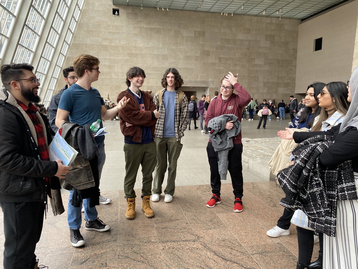 NYIT SoAD Long Island Campus students visited the Metropolitan Museum of Art on March 11. Professor Hyun-Tae Jung organized this field trip as essential to the “Global History of Architecture 1” course. The Manhattan Campus students will visit the museum on March 16.