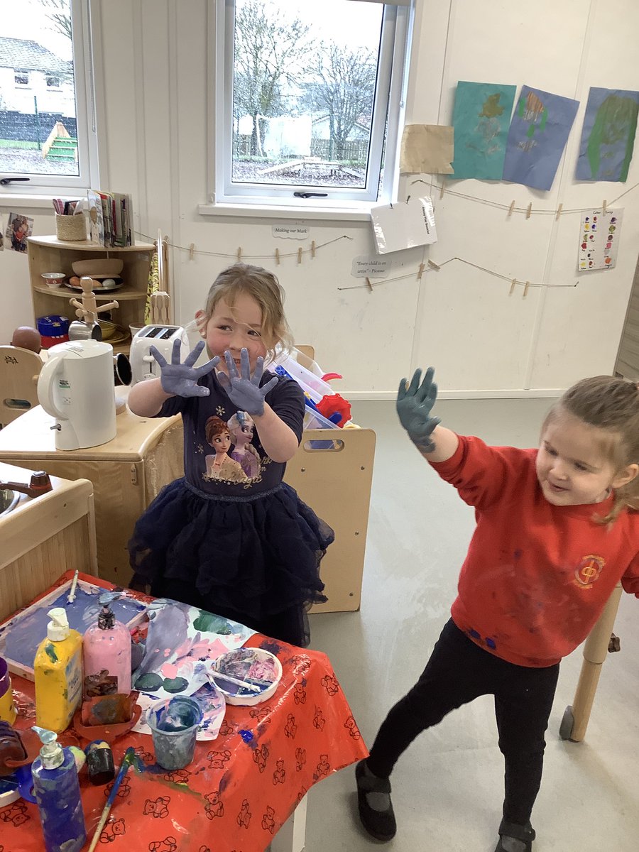 DanestoneN20's tweet photo. The young learners have been enjoying our new self service paint station today. #messyplay https://t.co/uAqOxtylOG