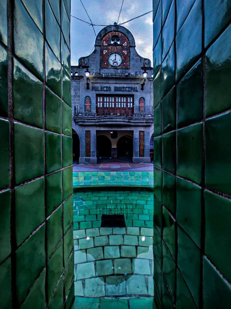 CamaraPersp's tweet photo. No es lo mismo mirar que observar, el que mira, dirige la vista, el que observa, la detiene.
#Observa a #Tonalá “Lugar por donde sale el sol”.
#Photography #FotoDelDía https://t.co/YUBZxbpR3v