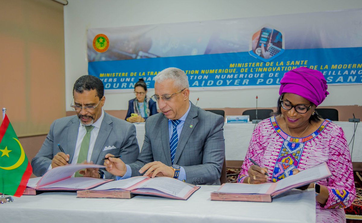 OMS_Mauritanie's tweet photo. C'est officiel ! @MSMauritanie et celui de la Transformation Numérique, de l'Innovation et de la Modernisation de l'Administration viennent de signer une convention de partenariat innovante pour la santé numérique #Mauritanie avec l’appui de #OMS.  #EWARS #TASS @OMS_Afrique https://t.co/fm0Mq7NhIS