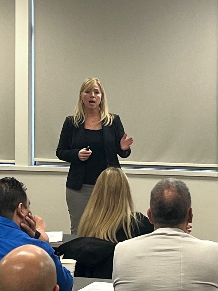 FSC_Ontario's tweet photo. Thank you to Jodi Burness from @BurnessLaw for speaking about Essential Legal Principles for Today's Trucking Professional at the @FSC_Ontario Toronto Chapter toady. 

Click here for more information on the FSC Toronto Chapter: https://t.co/KDNW9tGHPX https://t.co/e3tVhd86Nt