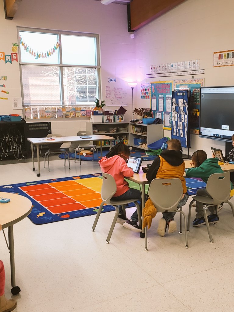 Tim Locklair tweet media