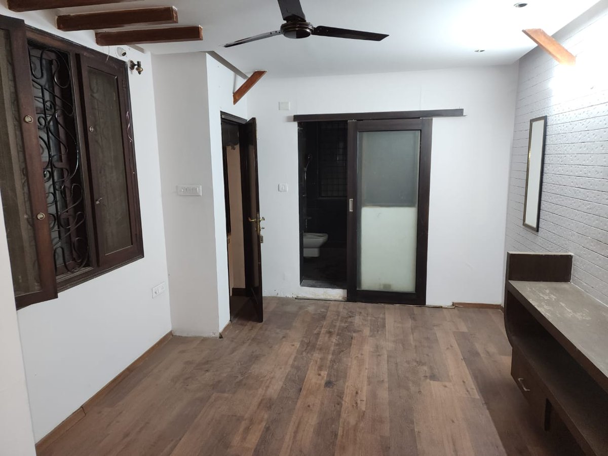 rahulsharma5137's tweet photo. Hi, there is a 6BHK independent semi furnished house in the 8th Block, kormangala, near Dyu Arts cafe. 
2 rooms are available: 1 for 25K Each &amp; 1 for 18K Each
Perks: Mini home theater(2nd floor), Jacuzzi(Terrace), cafe on the ground floor.
@BangaloreRoomi https://t.co/UwBMpvVC5k