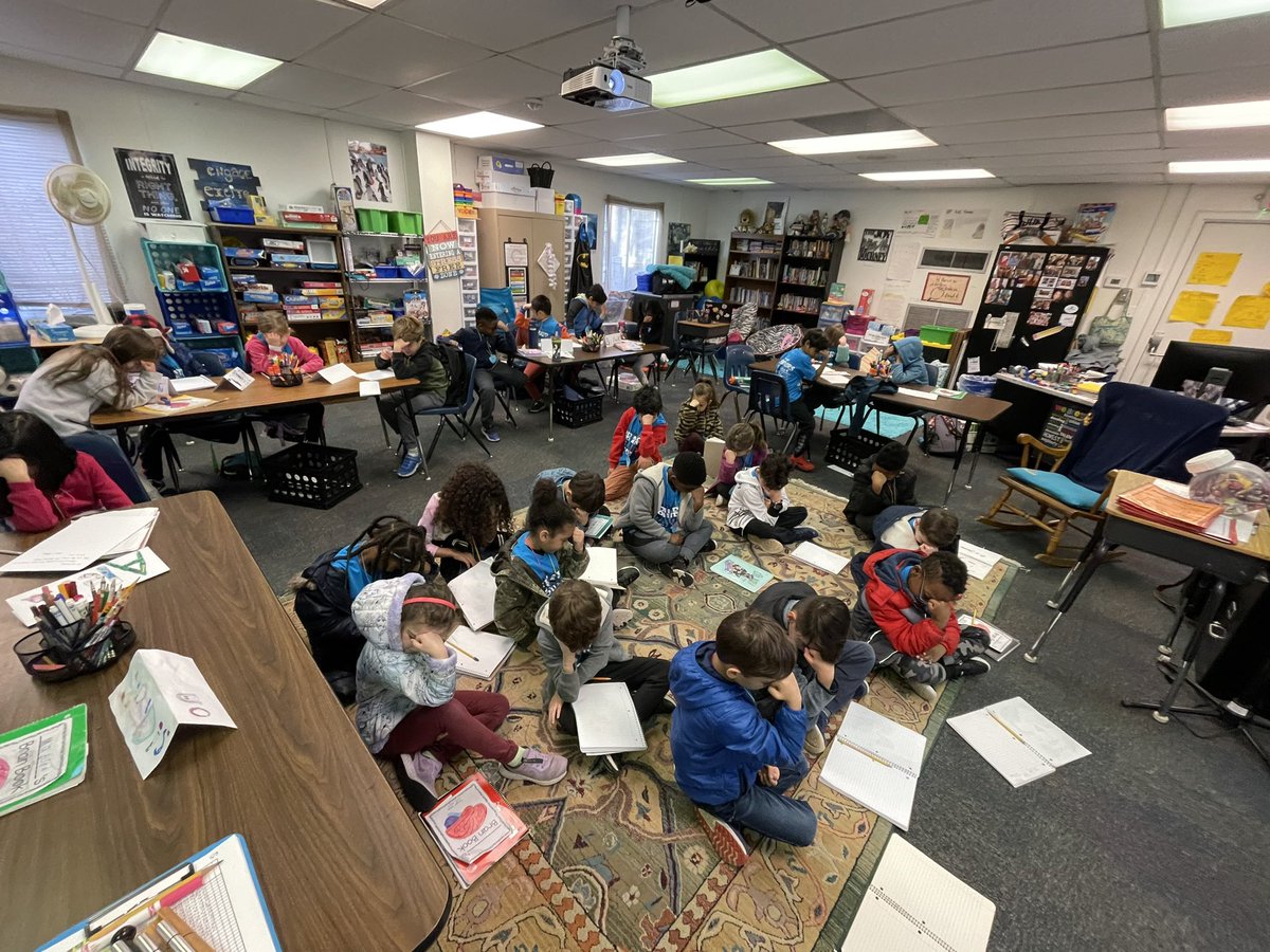 kfyoder1's tweet image. When you start reviewing convergent thinking and metacognition- this is what happens… WE are thinkers in 1st grade 🎯!  It’s the Metacognition Pose!  @CobbAlp @NESTarget @NESBraves @bamaria12 @MrsTLCline #lovetothinkhere