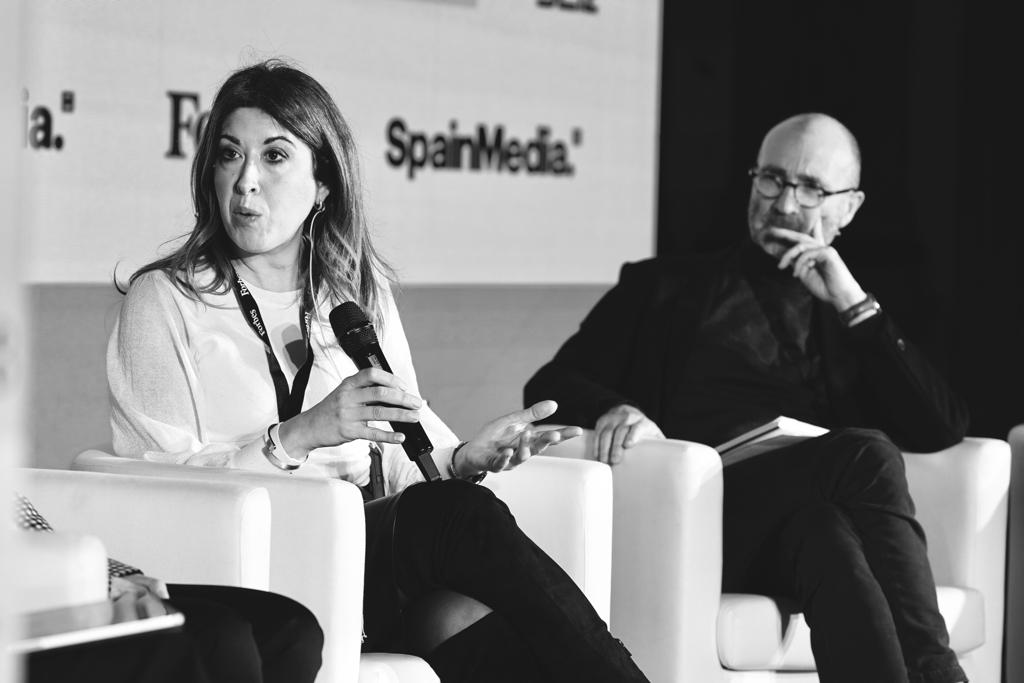 Forbes_es's tweet photo. @RealCirculoAmis @tiempobrasero @sadecocordoba @emacsa_es @ayuncordoba_es @_CapitalEnergy_ @VIMCORSA @aucorsa @Chiesi_es @LoyolaAnd @FundacionProde @elcorteingles @InfoHidralia @Veolia_Es @ArodSpainMedia @SpainMediaES @jmbellidoroche @JuanMa_Moreno @AndaluciaJunta @CarlosMataix1 @itdupm @Daleph_com @Pacomoraleschef @andrearopero @Camcomcba @atamayour @Contenur @greenpeace_esp @guerreroalvaro_ @La_SER @RadioCordobaSER @DanielEntrialgo @rosatous @tousjewelry @Osborne_es @PegasusAeroG @IngeusES @tinamonge 🟢 #ForbesSTB
🗣️ Rocío Oria (@VIMCORSA): "Es prioritario arreglar la vulnerabilidad que ya tenemos en las ciudades y hacer eficiente lo nuevo, pero sin olvidarnos de los programas de acceso al alquiler para que todos vivamos en una vivienda digna" https://t.co/ih9DOBd5Hi