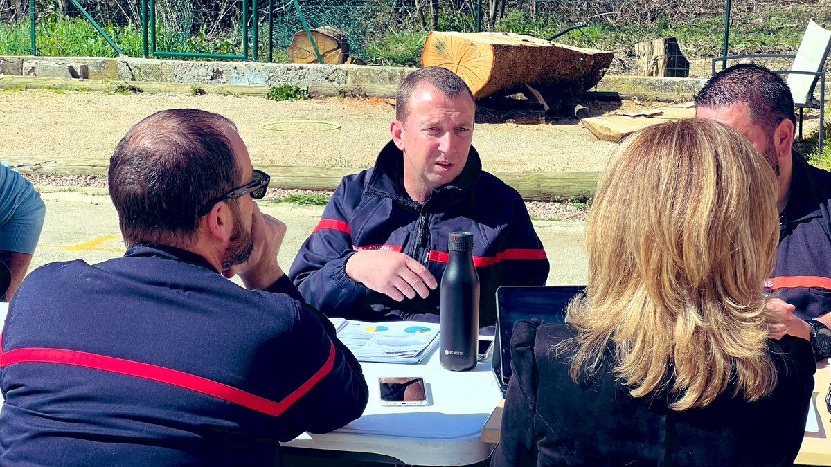 SIS_2A's tweet photo. Dans le cadre des visites annuelles des centres d’incendie et de secours, Véronique Arrighi, présidente du SIS2A et le colonel Jean-Jacques Peraldi, directeur départemental, étaient ce matin à Bocognano. Point sur le fonctionnement du centre et sur les investissements à venir. https://t.co/1S3zq1gEXm