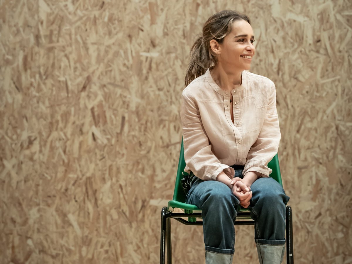 The Seagull from The Jamie Lloyd Company, starring Emilia Clarke is now available for streaming on #NationalTheatreAtHome. 

*UK available only. 😕

ntathome.com