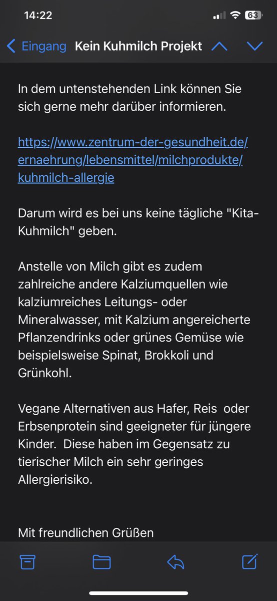 Keine Milch für Kindergartenkinder. Wir Eltern wurden nicht gefragt - das Projekt wurde direkt abgelehnt. In der Grundschule im selben Ort darf dann aber Milch getrunken werden.
Ich bin noch unschlüssig, was ich davon halte.