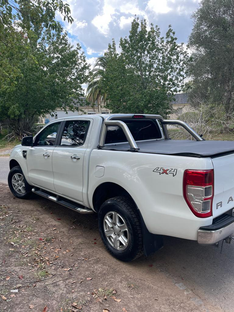 patgow's tweet photo. Vendo Ranger 2012 XLT 4x4 con 166.000 Km. Excelente estado, agradezco el RT. https://t.co/nzOcey8ERv