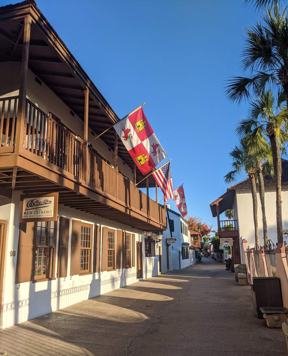 YellowHybiscus's tweet photo. Take a stroll through Downtown St. Augustine

#staugustinebeach #staug #staugustine #staugairbnb #visitflorida #visitstaug #visitstaugustine #saintaugustine #loveflorida #ancientcityhideaways #yellowhybiscushouse https://t.co/6epvVD6BJ2