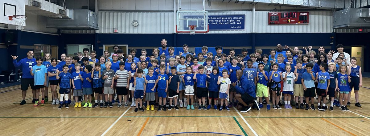 stxallstarbball's tweet photo. Shakas up! 🤙 Good luck to @Islanders_MBB today vs. Alabama! #LutzGo #NCAATournament https://t.co/jYbxVVGuNM