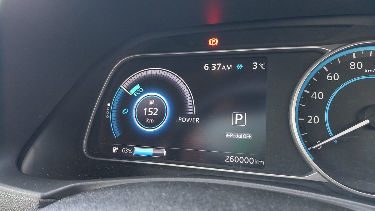 ev164's tweet photo. #260000km #nissanleaf #40kwh #highmilage #11segment https://t.co/JHoSFXF8Ld