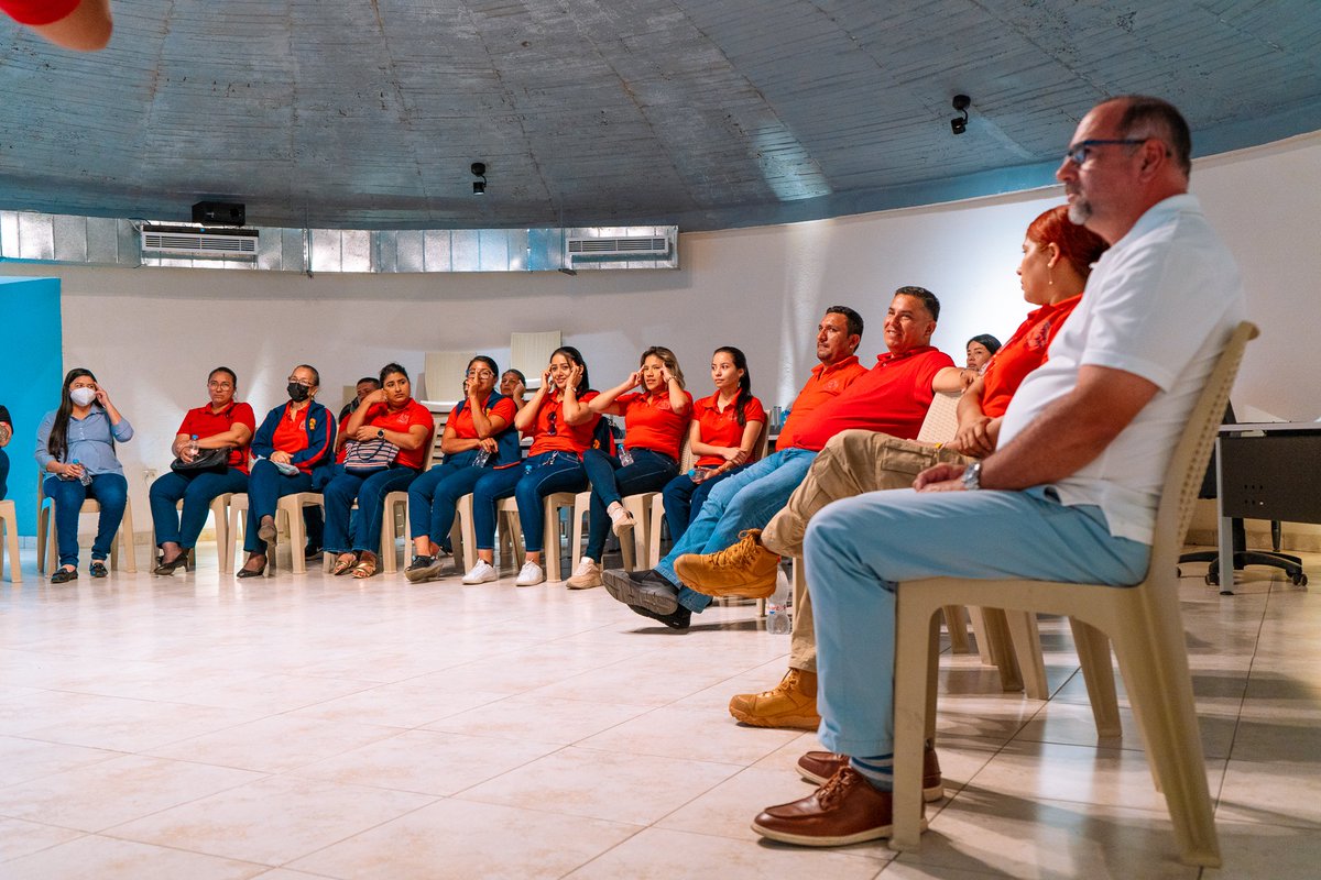 cbomberosbhyo's tweet photo. 📌 El personal administrativo del #CBMB recibió capacitación en primeros auxilios, con el propósito de tener conocimientos básicos para saber actuar ante una emergencia.
⬇️ https://t.co/vHgMiSqA3Z