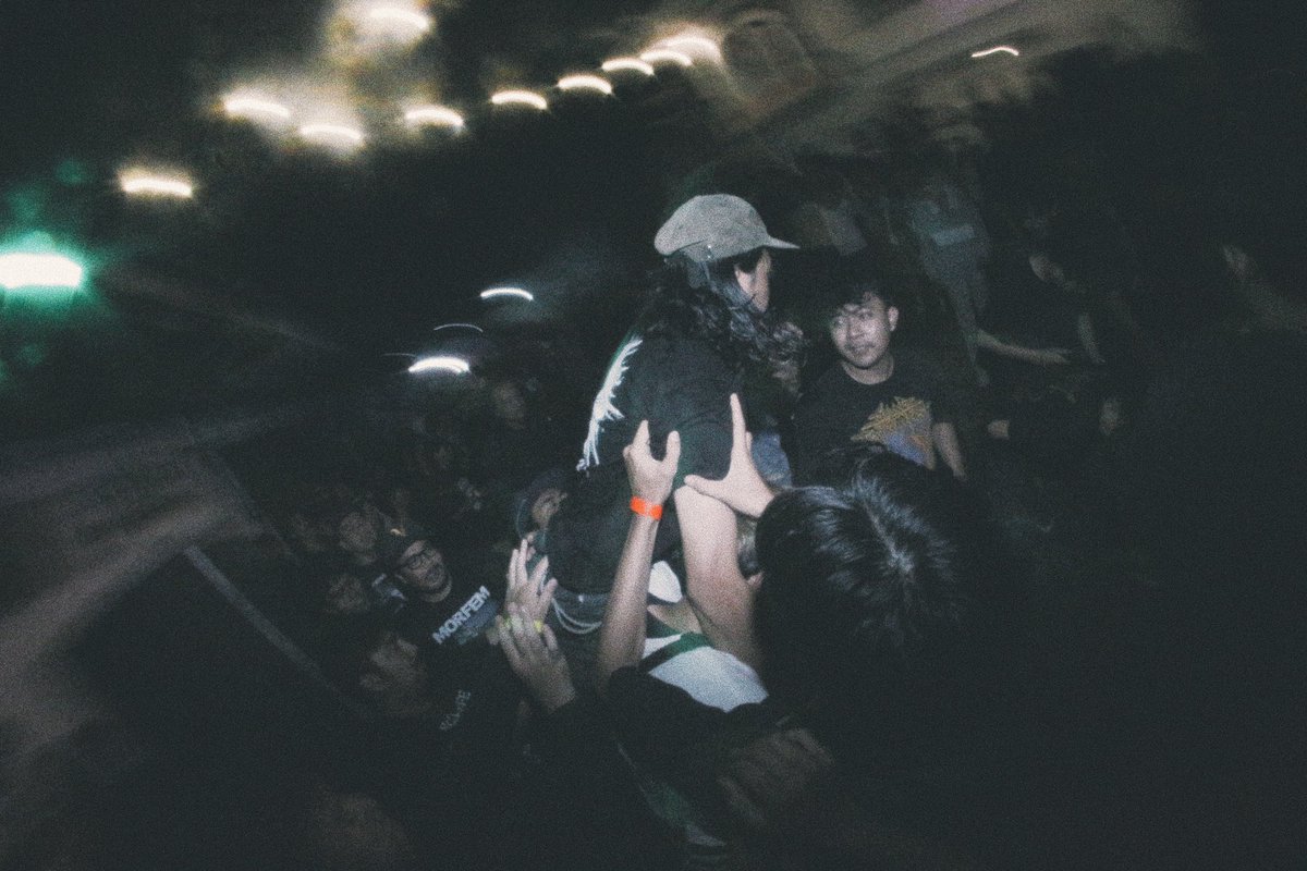 lunarkolxtif's tweet image. roni “rombongan nyeni”
#eclipse4#thesuffragette#lunarkolxtifxpanamoskitchen