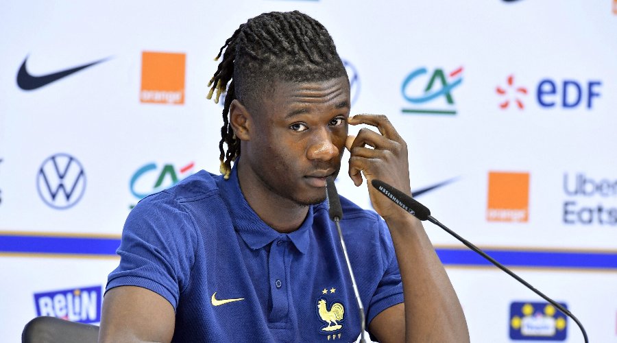 🗣️ Didier Deschamps : "Camavinga m'offre plus de garantis au poste de latéral gauche qu'au poste de milieu de terrain."

Oh la dinguerie de dire ça 😭