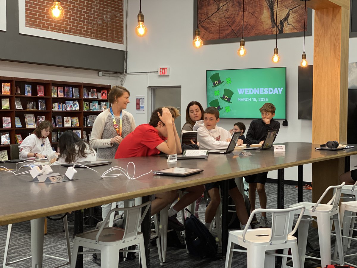 LHPS_Libraries's tweet photo. The 8th graders visited Calkins Library this week to find non-fiction books for their English projects. We loved having them here! @lhpsnews #LHPLibraries https://t.co/FTFPwNj1Fx