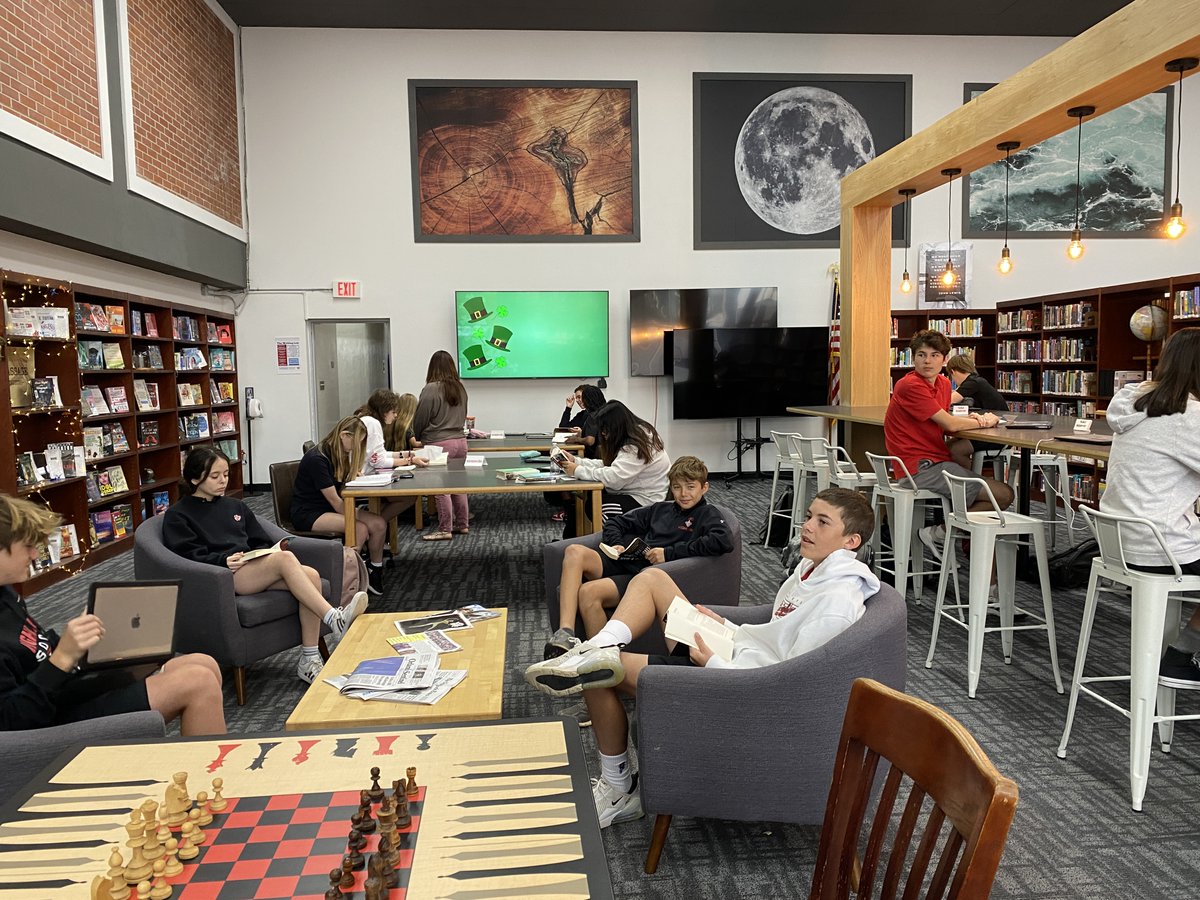 LHPS_Libraries's tweet photo. The 8th graders visited Calkins Library this week to find non-fiction books for their English projects. We loved having them here! @lhpsnews #LHPLibraries https://t.co/FTFPwNj1Fx