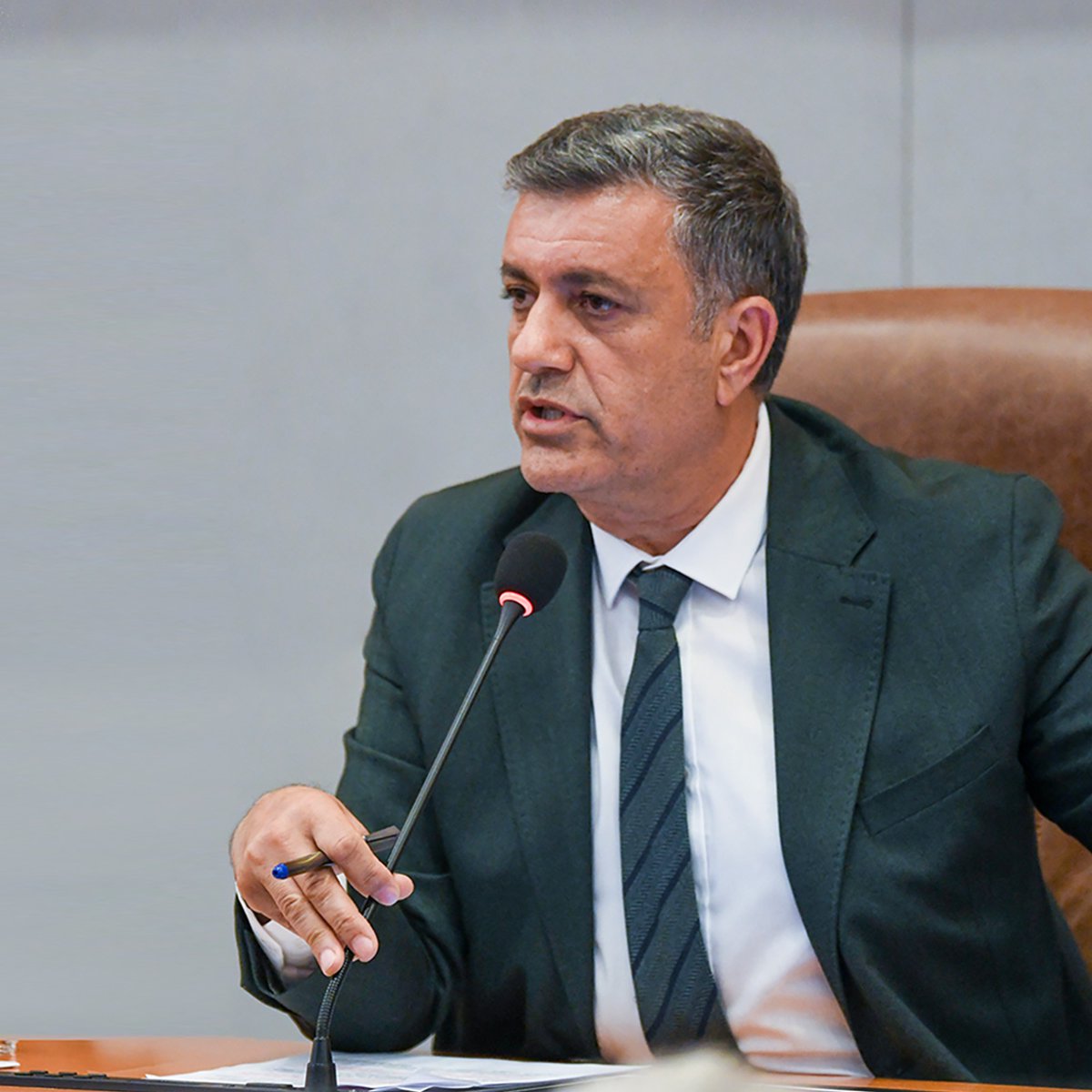 KDenizBozkurt's tweet photo. Yeni İmar Rantına Geçit Vermeyeceğiz!

İBB meclisinde Esenyurt'un 1/5000'lik imar planlarına dair konuşma yaparak Esenyurt'un ve Esenyurtlunun hakkını ve hukukunu savunacağım.

Tüm komşularımı İBB meclisindeki konuşmamı dinlemeye davet ediyorum. https://t.co/XFlys2gM4J
