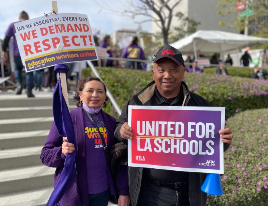 Jan (@jangeter) on Twitter photo This is what solidarity looks like! <a href="/UTLAnow/">United Teachers Los Angeles</a> <a href="/MayorOfLA/">Mayor Karen Bass</a> <a href="/LAUSDSup/">Alberto M. Carvalho</a> <a href="/GavinNewsom/">Gavin Newsom</a> This is what solidarity looks like! <a href="/UTLAnow/">United Teachers Los Angeles</a> <a href="/MayorOfLA/">Mayor Karen Bass</a> <a href="/LAUSDSup/">Alberto M. Carvalho</a> <a href="/GavinNewsom/">Gavin Newsom</a>