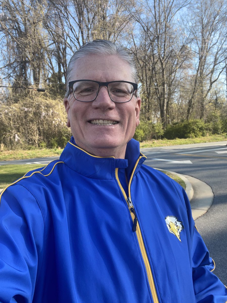 Styling and profiling today in Morehead State Gold and Blue! Eagle Empire baby! Wooooo! ⁦<a href="/moreheadstate/">Morehead State</a>⁩ ⁦<a href="/MSUEaglesMBB/">Morehead State Men's Basketball</a>⁩ ⁦<a href="/MSUEagles/">Morehead State Athletics</a>⁩ ⁦@MOREBarstool⁩ ⁦<a href="/MoreheadEagle/">Rick Hesterberg</a>⁩ ⁦<a href="/TannerTweeting/">Tanner Hesterberg</a>⁩ ⁦<a href="/MSUEaglesCheer/">MOREHEAD STATE CHEER</a>⁩