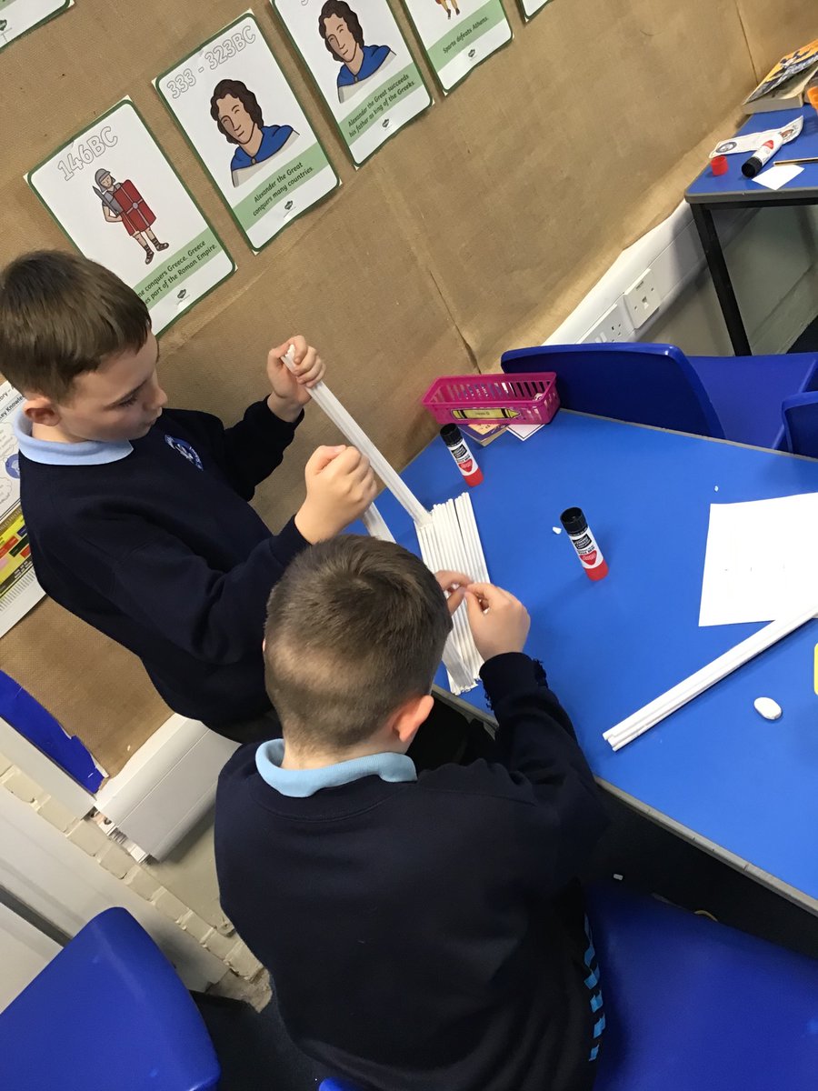 Year 5 have enjoyed making bridges this week for #ScienceWeek. 

We are looking forward to naming them later and seeing which one can hold the most weight. 

#lastbridgestanding!