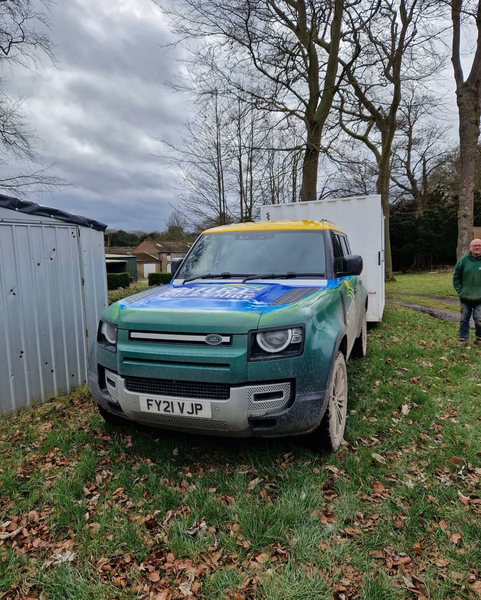 ShireToilet's tweet photo. Another flat out day for our lorries abd 4x4's today! Water &amp; welfare deliveries and container relocations. Ready for flat out Friday tomorrow 😁

#deliveries #water #anglianwater #serverntrent #waterfill #waterlorry #hiablorry #containers #relocations #securestore #hiabhire https://t.co/5nVdjb3hcc