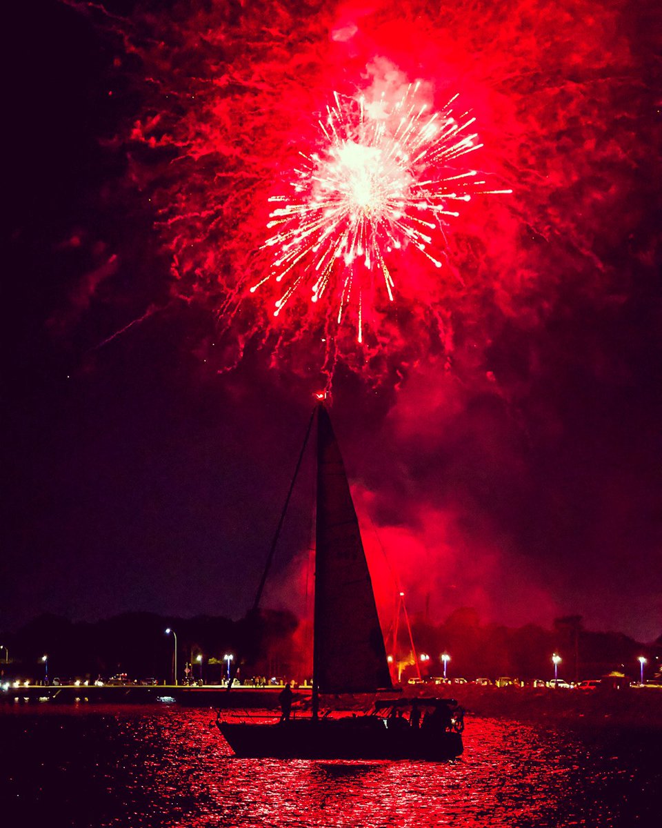 Chris Granger (@chris_granger) on Twitter photo The Wednesday Night Sailboat Racing series kicked off with a bang thanks to fireworks provided by <a href="/GulfCoastBank/">Gulf Coast Bank</a> . It was a chilly night on Lake Pontchartrain
📸Chris Granger
#neworleans The Wednesday Night Sailboat Racing series kicked off with a bang thanks to fireworks provided by <a href="/GulfCoastBank/">Gulf Coast Bank</a> . It was a chilly night on Lake Pontchartrain
📸Chris Granger
#neworleans