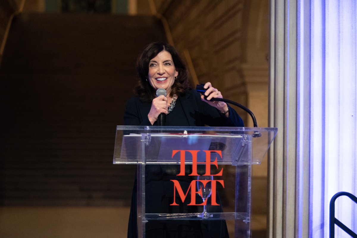 Governor Kathy Hochul tweet media