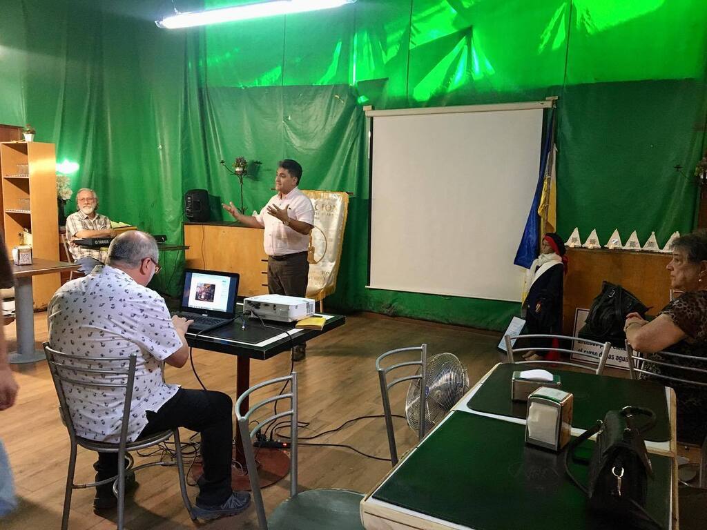 Presentación del Museo Itinerante de la Fundación Profesor José Recabarren

Paidocentros de interés cultural y artísticos para conocer la patria vieja de San Bernardo (1810-1814).

Esta exposición contó con la presencia de destacadas personalidades del m… instagr.am/p/Cp2fqc8OtY5/
