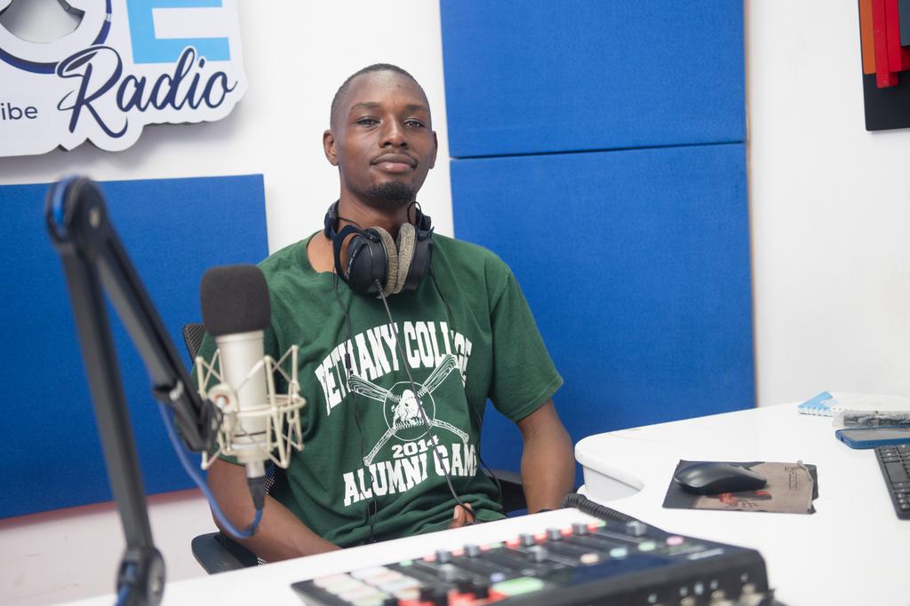 ianokiptoo's tweet image. Coming to you live and direct. Enjoy those tbt vibes with your captain.
@blueradioKe 
#Bluedrive #mr. #rightaboutnow