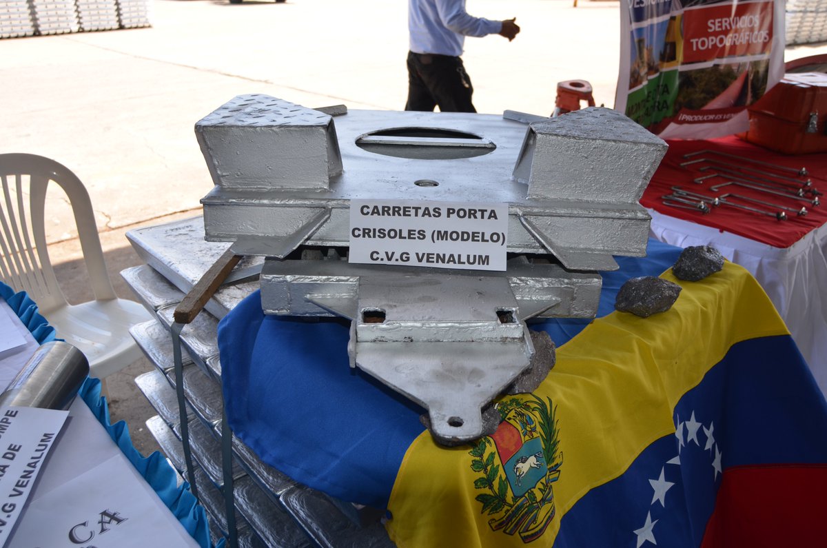 VENALUM_CVG's tweet photo. #EnFotos || Nuestra reductora es vanguardia en Sustitución de Importaciones de la mano del empresariado privado. Producimos aluminio de la más alta pureza, soberano y con materia prima nacional. 
@NicolasMaduro 
@TareckPSUV 
@HAbreuMRT 
#CVGTrabajamosParaTi
#ElBloqueoEsCriminal https://t.co/nKpqnno7Gj