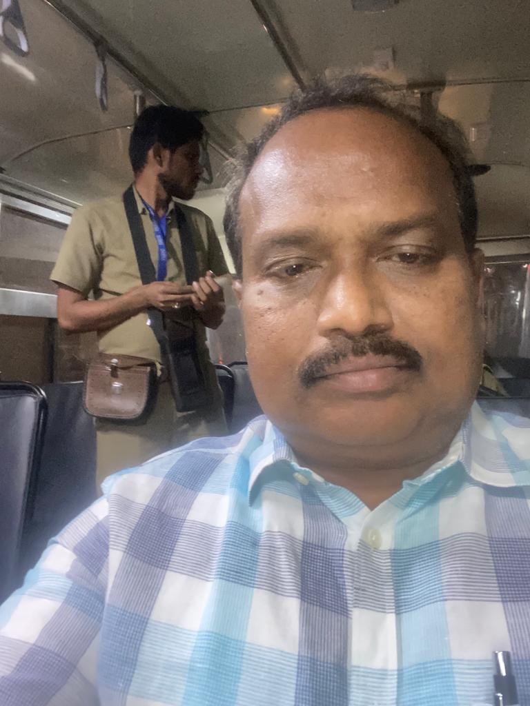rmscrtsrtc's tweet image. Sir, travelled return journey from JBS to L.B Nagar on BUS DAY. Thank you 
#TSRTCBusDay
#IchooseTSRTC
#TravelwithTSRTC
@tsrtcmdoffice @TSRTCHQ @Tsrtcedghz