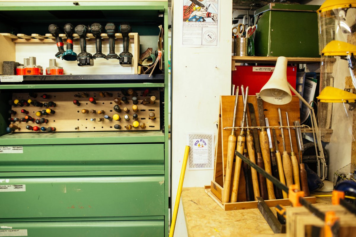 We are very excited to be creating a new partnership between @SW20Ed and @edintoollibrary to bring the joys of borrowing tools to people in SW Edinburgh by creating a local tool hub! Sign-up to find out more, volunteer or share your ideas! bit.ly/etl-signup